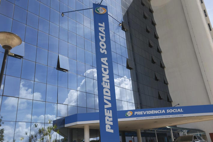 INSS aumenta prazo do auxílio-doença sem perícia e muda regras; entenda