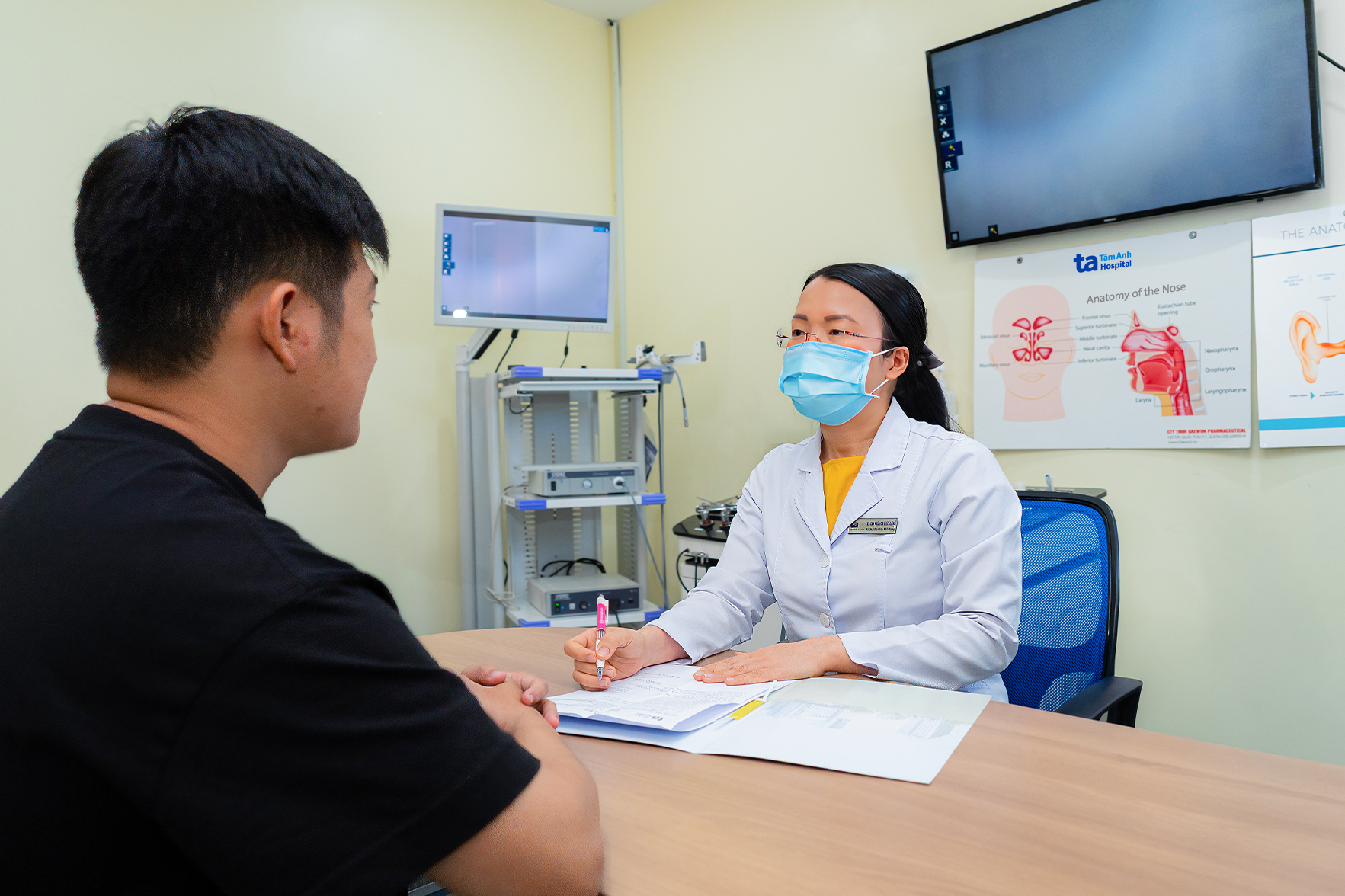 Vì sao càng lớn tuổi càng lãng tai?