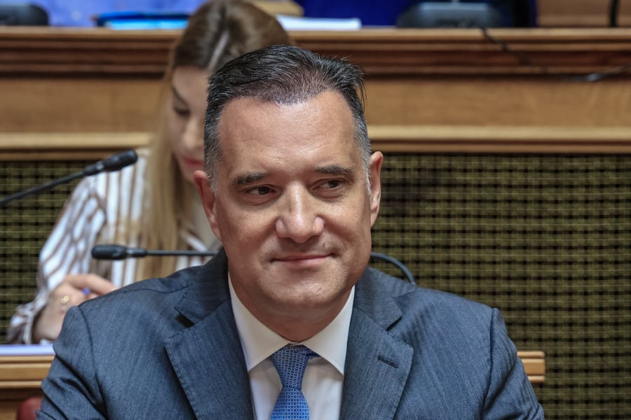 Σε μεταμόσχευση μαλλιών υποβλήθηκε ο Άδωνις Γεωργιάδης