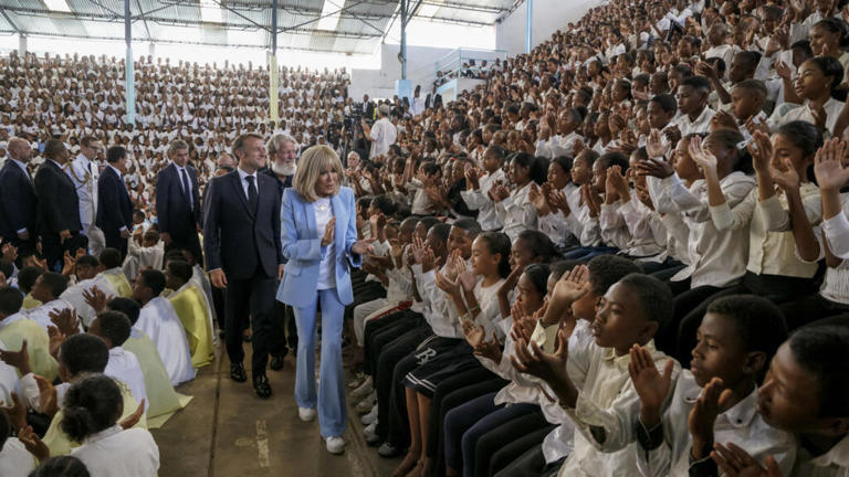 Répression de 1947 à Madagascar : Macron annonce la création d'une commission mixte d'historiens.
