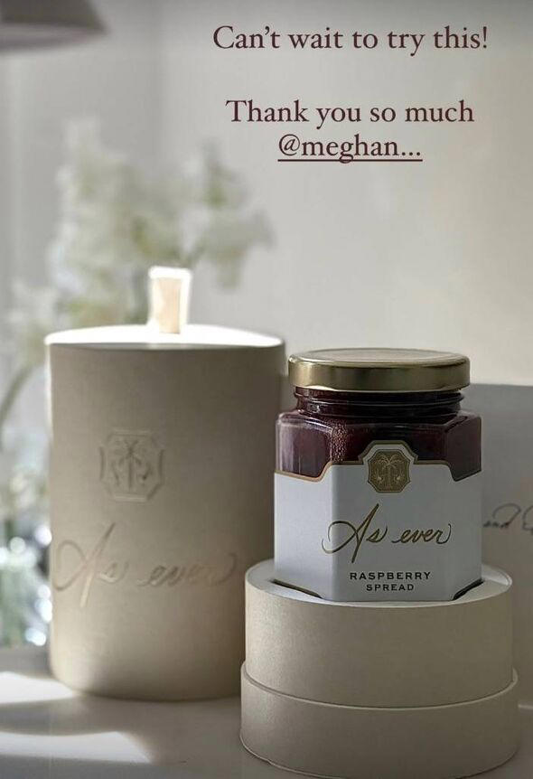 Meghan Markle takes savage swipe at Piers Morgan with gift to rival ...