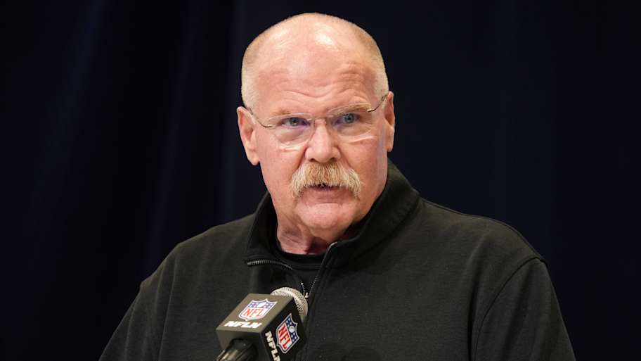 Possible Chiefs WR Trade Target Hints He's Looking for New Team