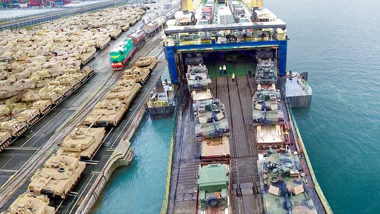 US unloads billions of dollars of armored vehicles at key port<br><br>