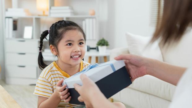 Sajikan kado ketika diperlukan