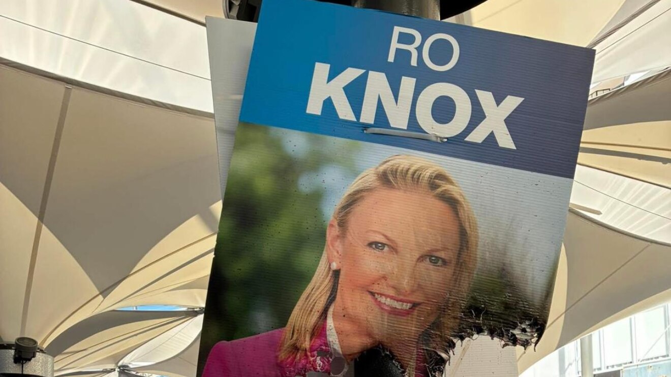 A corflute promoting the Liberal Party's Wentworth candidate Ro Knox appears to have been set on fire.&nbsp; (Supplied)