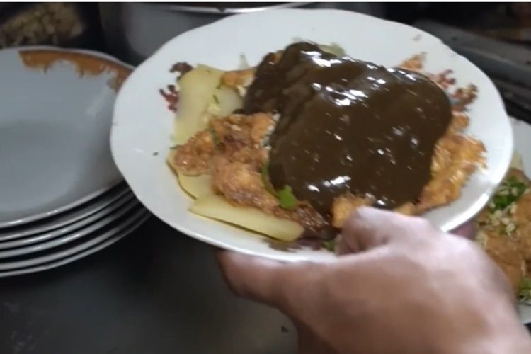 Rekomendasi Wajib! 8 Lokasi Makan Tahu Tek Paling Lezat dan Bersejarah di Surabaya Rekomendasi Wajib! 8 Lokasi Makan Tahu Tek Paling Lezat dan Bersejarah di Surabaya