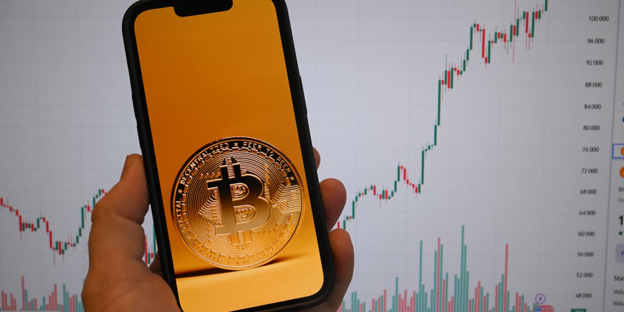 MicroStrategy doubles down on its bitcoin bet