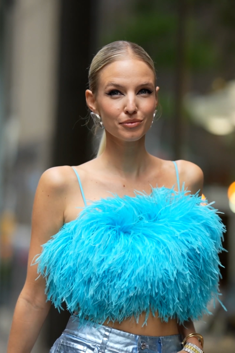 Leonie Hanne, de blogueuse à icône mondiale de la mode