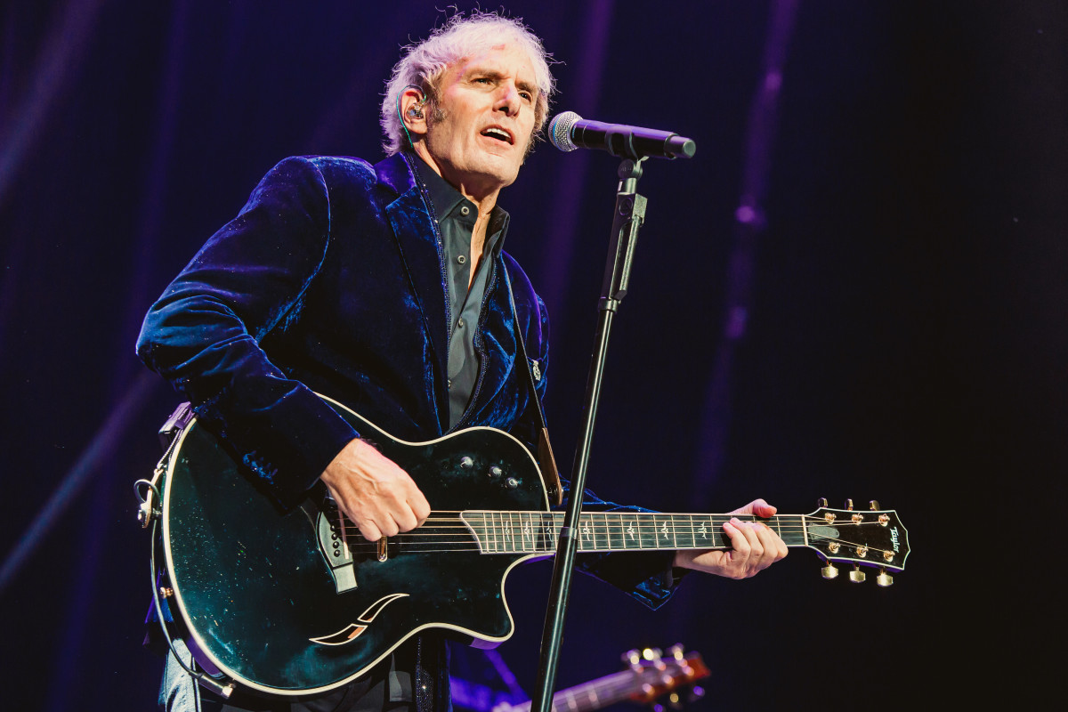 The Song Michael Bolton Sang After Exiting Brain Cancer Surgery