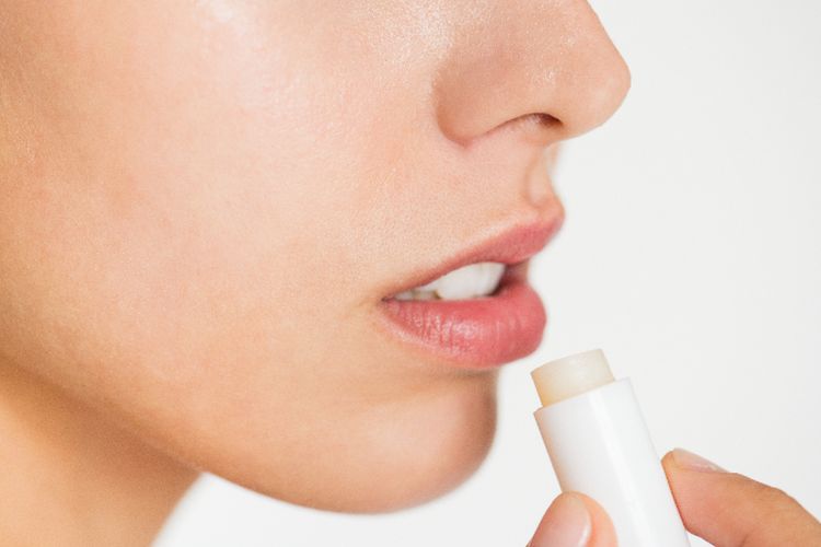 Bibir Kering dan Bersisik? Coba 5 Tips Jitu ini Untuk Hasil Lebih Baik!