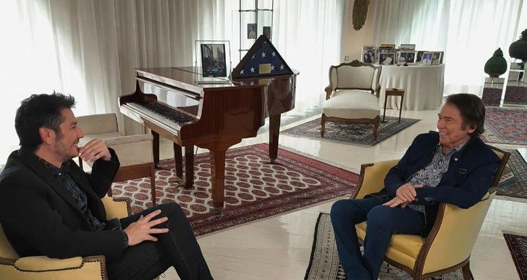 Raphael entrevista Carlos del Amor