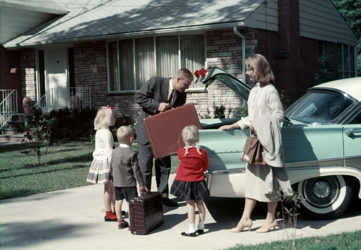 10 Retro Photos of the MiddleClass American Dream
