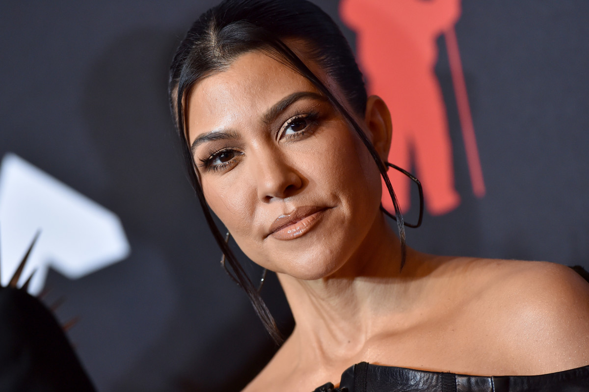 Kourtney Kardashian Responds to Backlash for Having 21-Month-Old on Boat  Without Life Vest