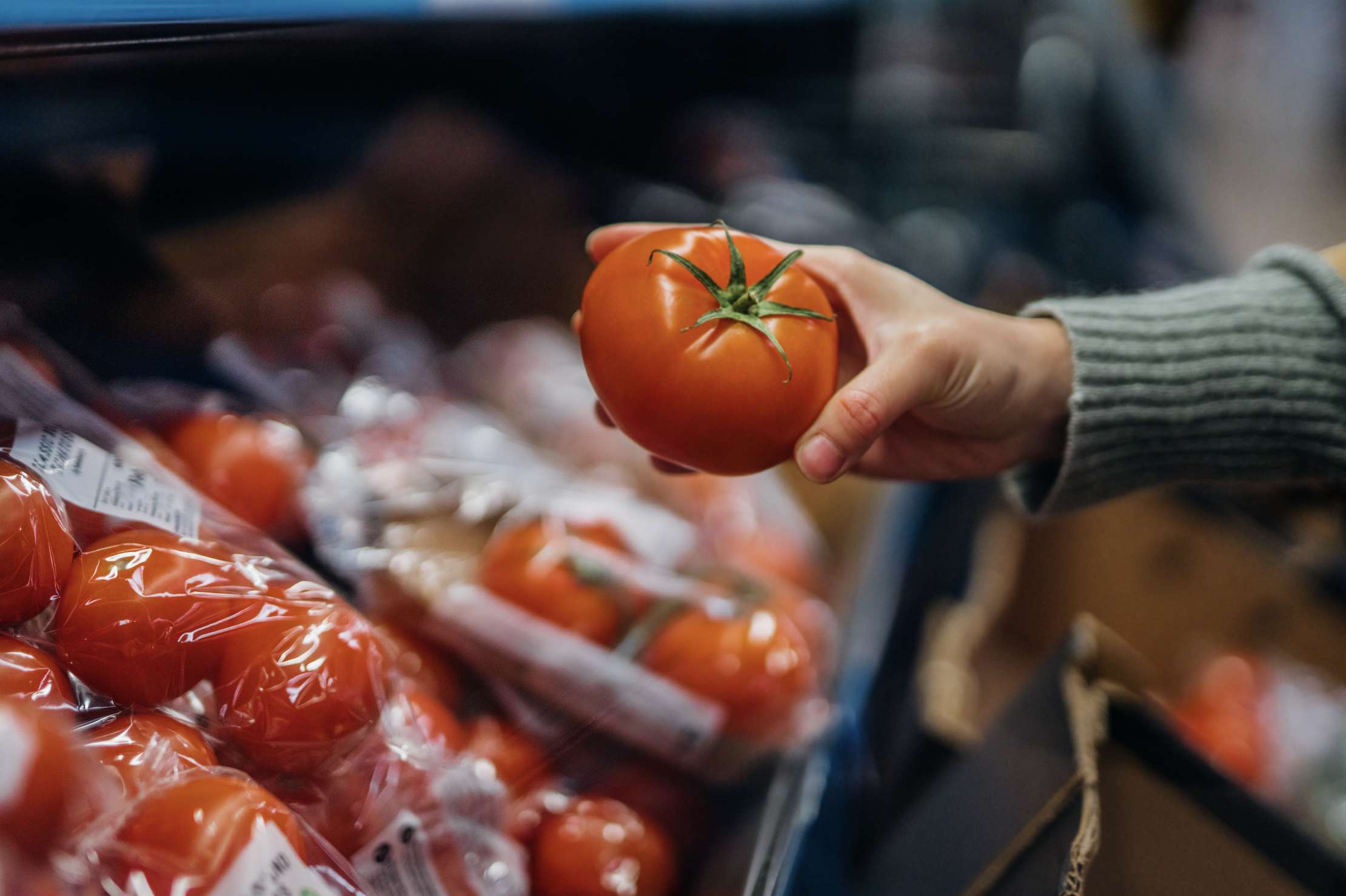 FDA Tomatoes Recalled in These 3 States Over Salmonella Concerns—What(01)