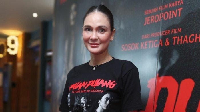 Sinopsis Film "Jalan Pulang", dengan Luna Maya dan Sujiwo Tejo,Rilis Juni 2025 Sinopsis Film "Jalan Pulang", dengan Luna Maya dan Sujiwo Tejo,Rilis Juni 2025