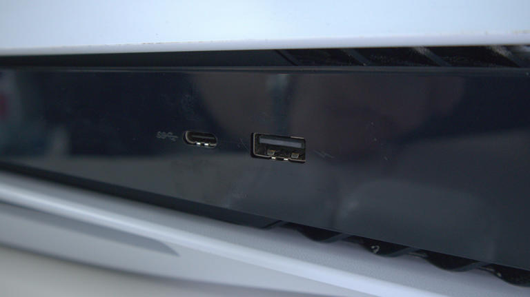 PS5 USB port 