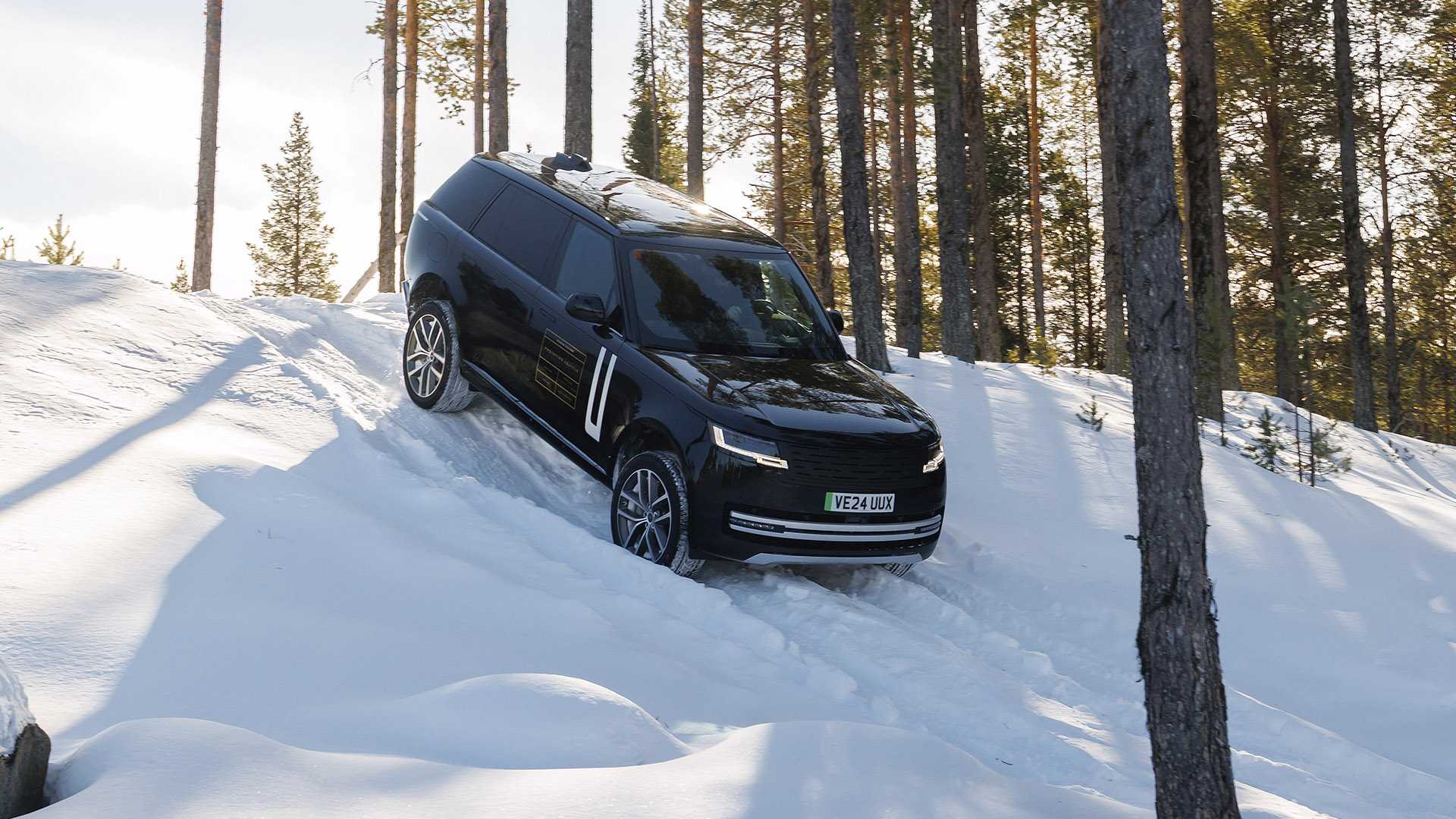 Range Rover Electric Arctic Testing (3)