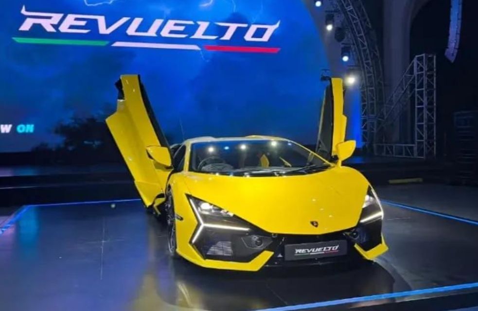 Perhatian! Spesifikasi Lamborghini Revuelto Setelah Tabrakan Heboh dengan Suzuki S-Presso di Tol Jombang: Kecepatannya Mengagumkan