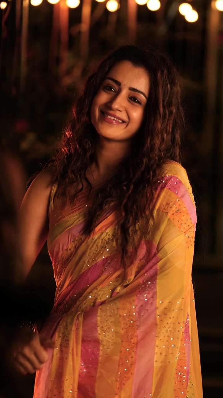 Trisha Krishnan's 5 Trendy Hairstyles To Pair With Sarees