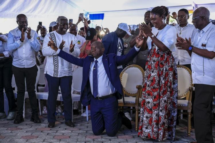 Gabon : Oligui prête serment, ouvrant la voie à la transition démocratique