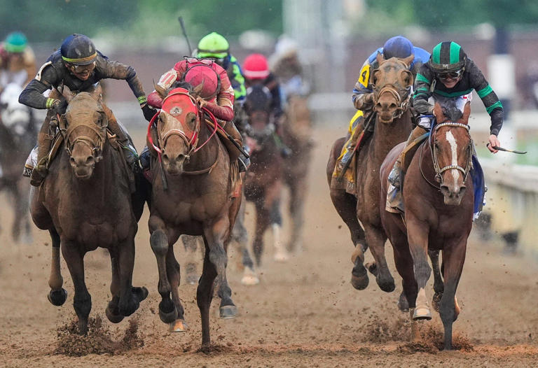 What time does the 2025 Kentucky Derby start? A list of post times for ...
