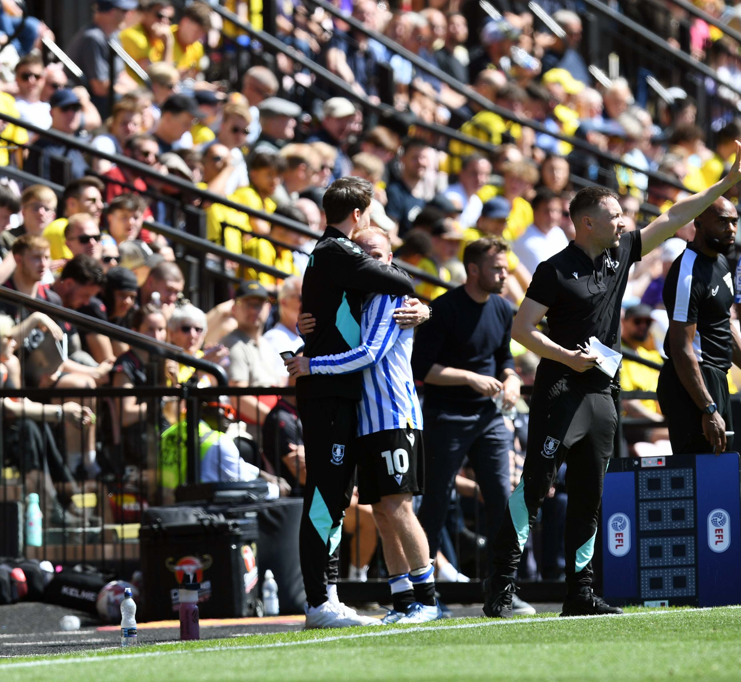 Danny Röhl back in Germany - spells out immediate movements after ...