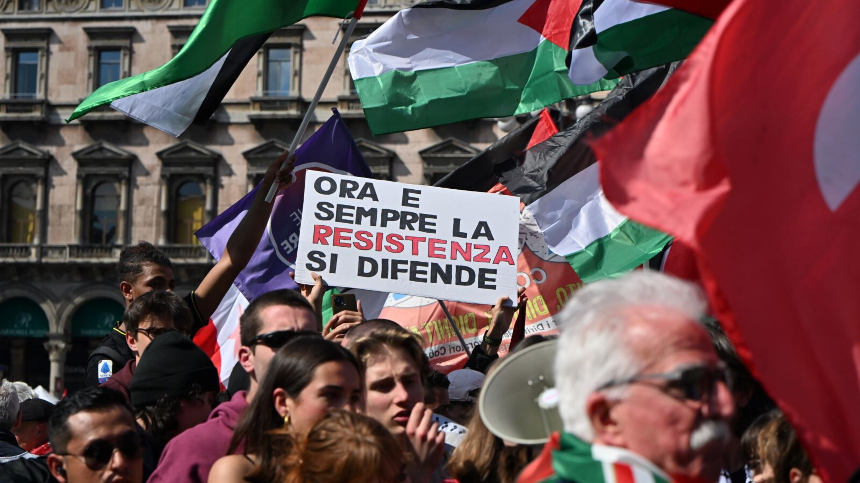 A Mottola manifestanti denunciati per aver cantato "BellaCiao" il 25 aprile