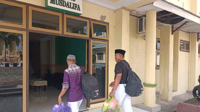 CJH Taliabu Datang lebih Awal, Kini Menetap di Asrama Haji Transit Ternate