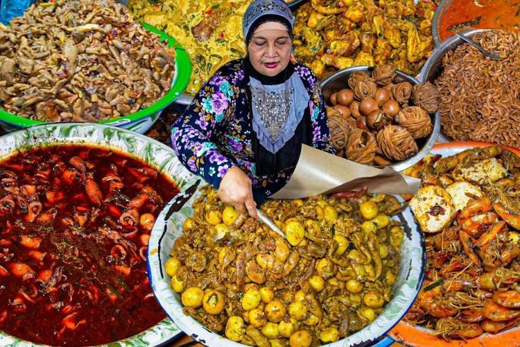 Top 4 Kuliner Nasi Campur Favorit di Gresik, Ada yang Sudah Legendaris hingga Warung yang Viral