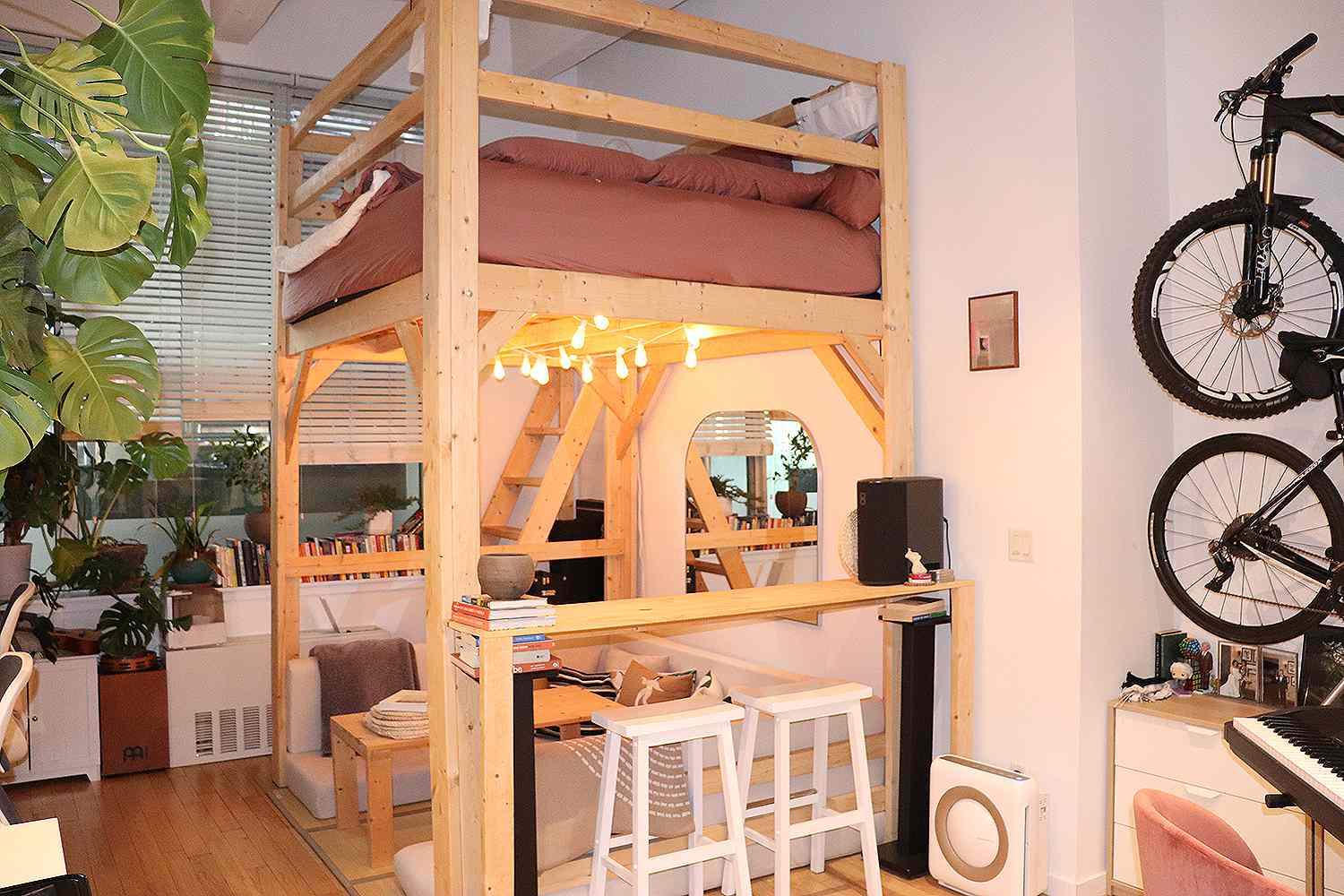 N.Y.C. Couple Transform 425SquareFoot Studio Apartment Into Cozy