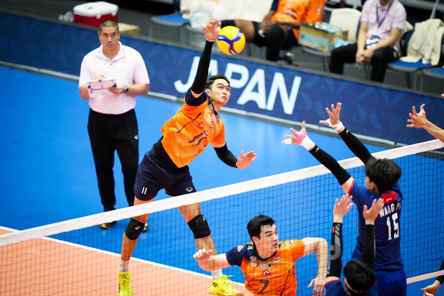 Jadwal Doni Haryono di Liga Voli Thailand, Kapan Bertemu Rivan Nurmulki?