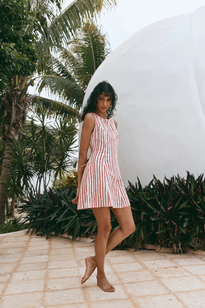 21 Luxe Linen Dresses for Summer: Perfect for Vacations or Weddings
