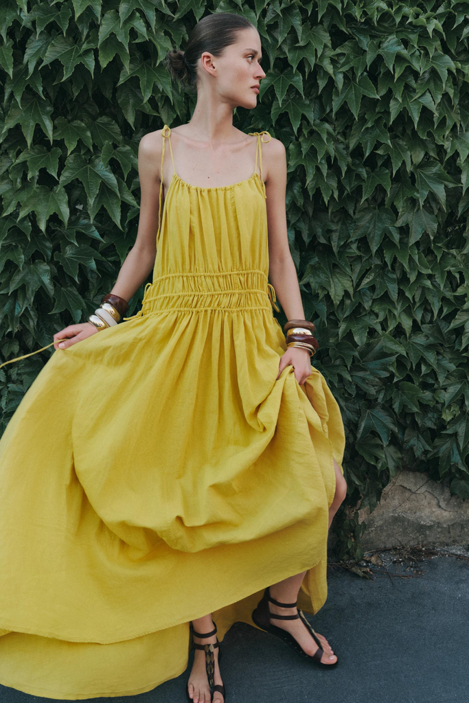 21 Luxe Linen Dresses for Summer: Perfect for Vacations or Weddings