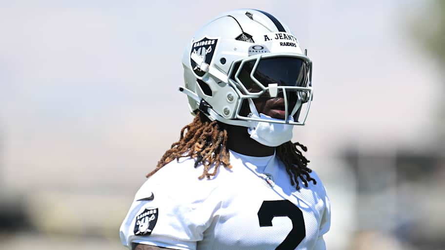 Raiders' projected offensive depth chart calls experience into question