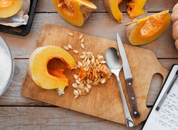 Jangan Dibuang Dulu! Biji Labu Kuning Punya Khasiat Ini untuk Para Suami