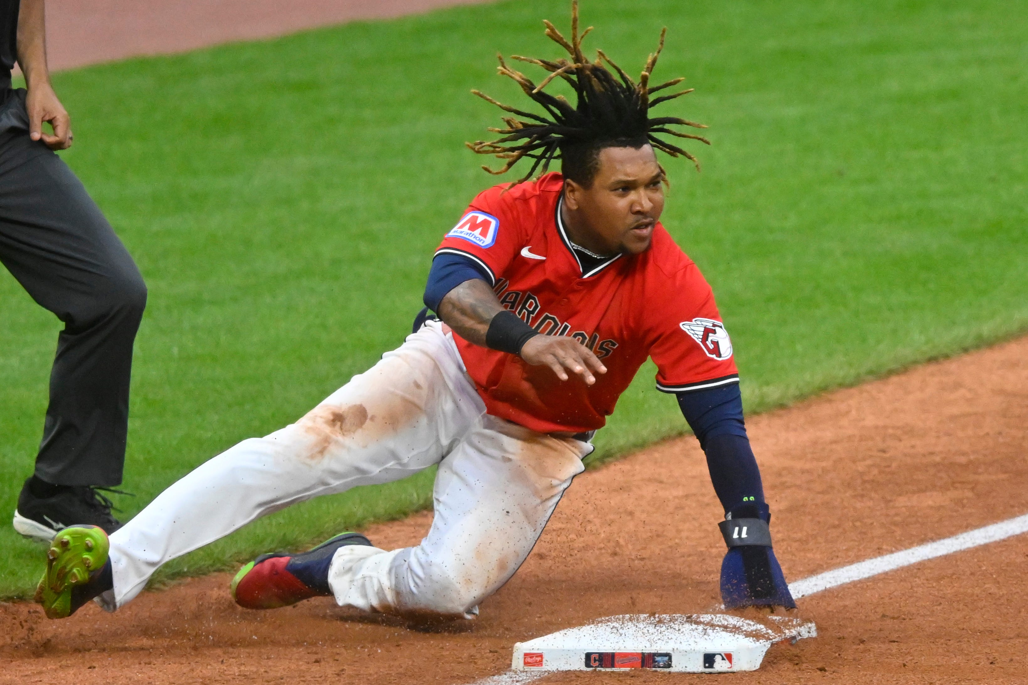 José Ramírez, Gabriel Arias apply pressure to power Guardians past Brewers