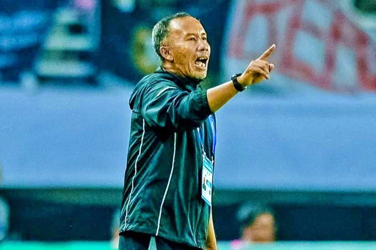 Uston Nawawi Masih Latih Persebaya! Tim Bajul Ijo Siap Tutup Tahun dengan Kalahkan Persijap Jepara