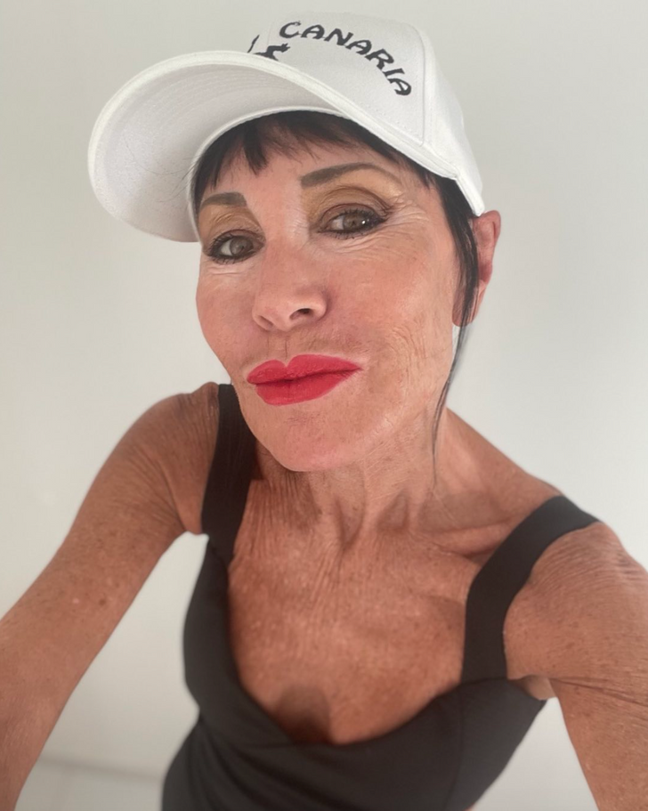 Ageless and Unstoppable The 76YearOld Who’s Leaving Everyone Speechless(01)