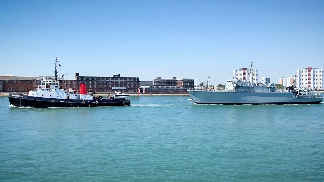 End of an Era – HMS Quorn Leaves Portsmouth