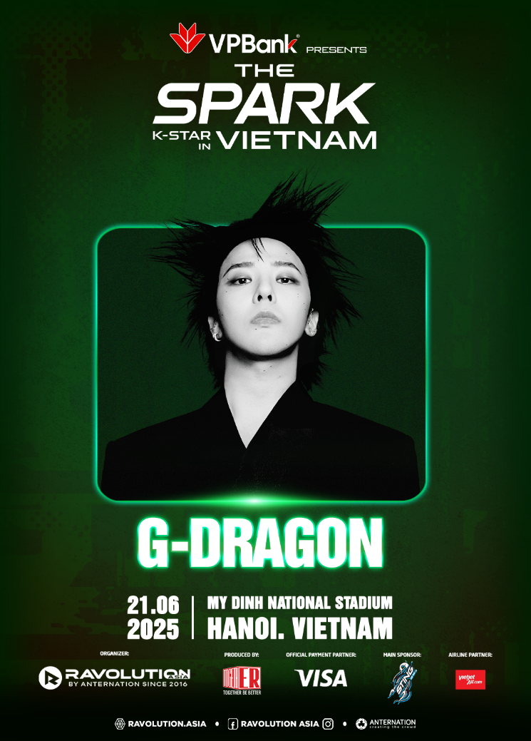 G-Dragon (tên thật: Kwon Ji-yong, sinh ngày 18/8/1988 tại Seoul) là ca sĩ, rapper, nhạc sĩ, nhà sản xuất âm nhạc và biểu tượng thời trang nổi bật của Hàn Quốc. Anh được biết đến nhiều nhất với vai trò trưởng nhóm BIGBANG, nhóm nhạc nam đình đám do YG Entertainment quản lý, có ảnh hưởng sâu rộng tại châu Á và quốc tế. (Ảnh: Vietnam+)