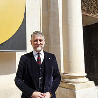 Cinema, attori vs. Giuli. La lettera-appello diventa un caso politico