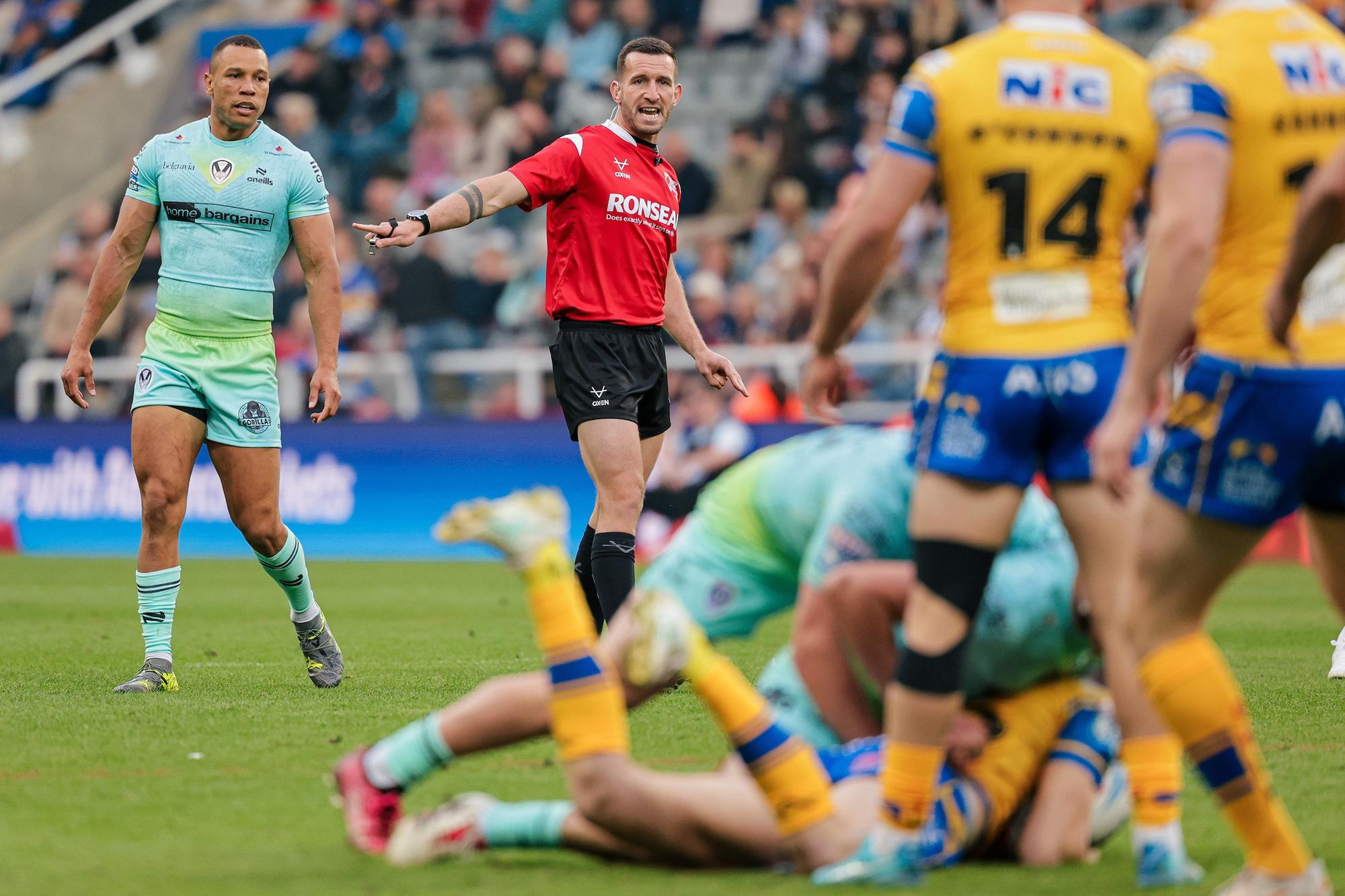 Super League referees confirmed including Leeds Rhinos v Hull FC ...