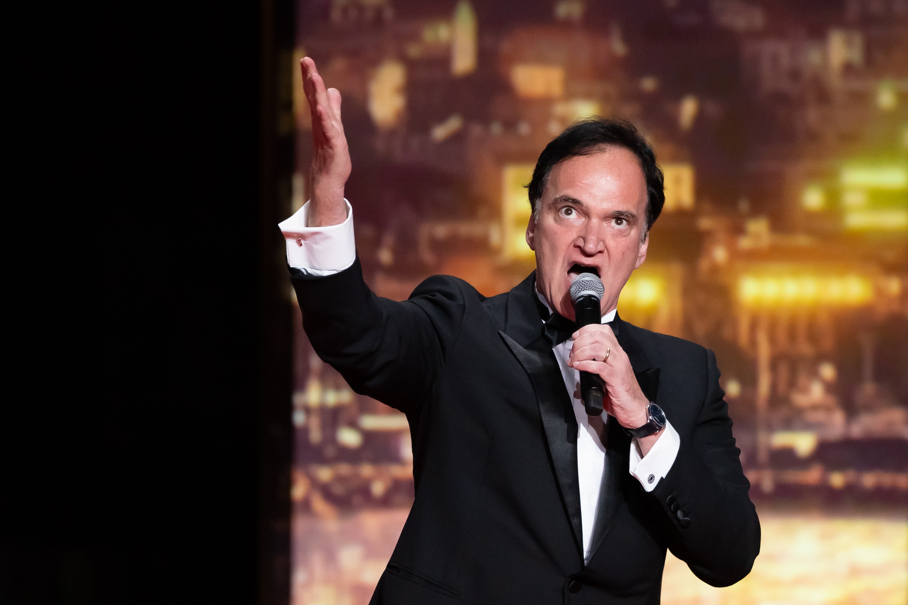 Tarantino declares the start of the festival.