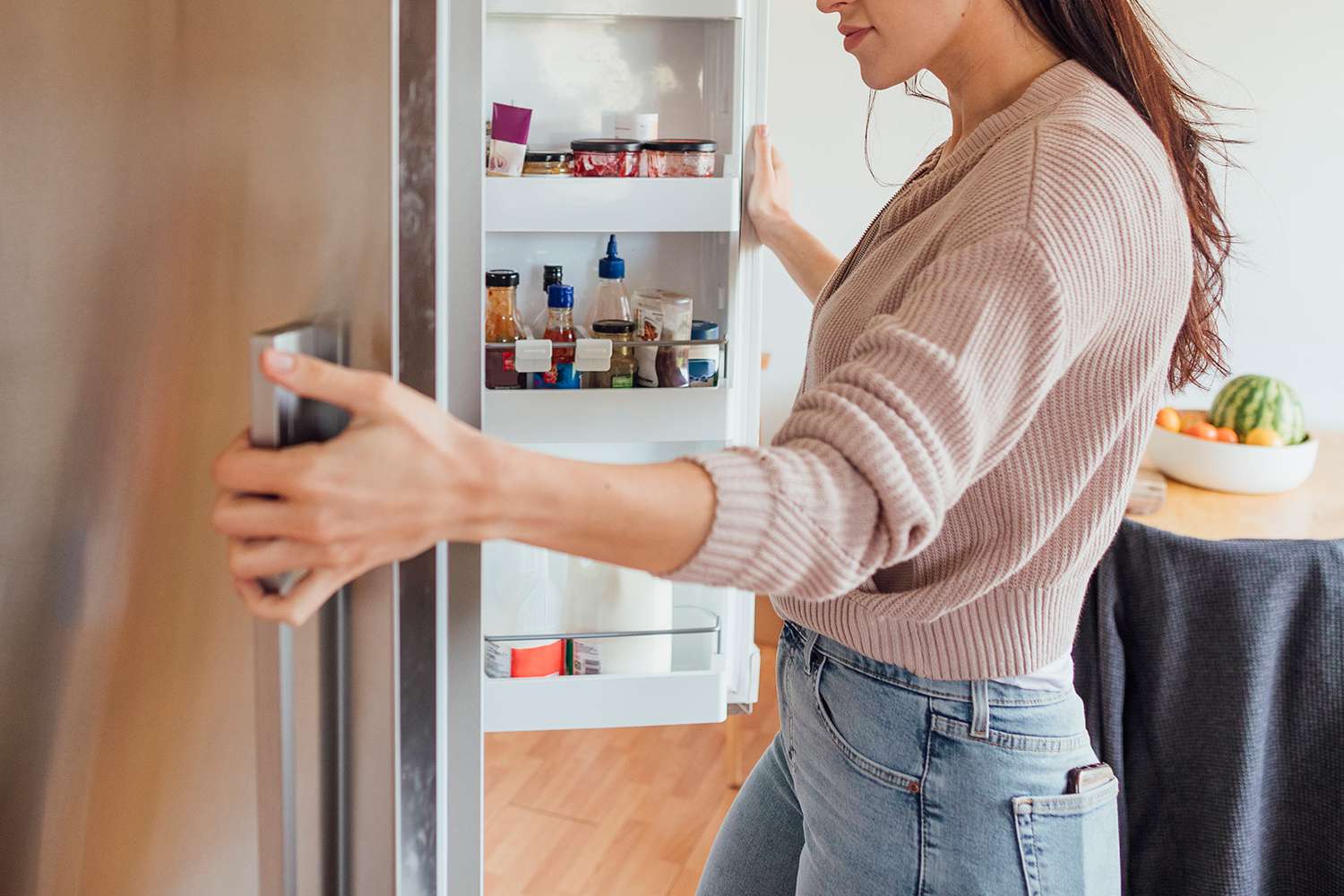 A Nanny Bought Snacks for Herself and Stored Them in the Family’s Home(00)
