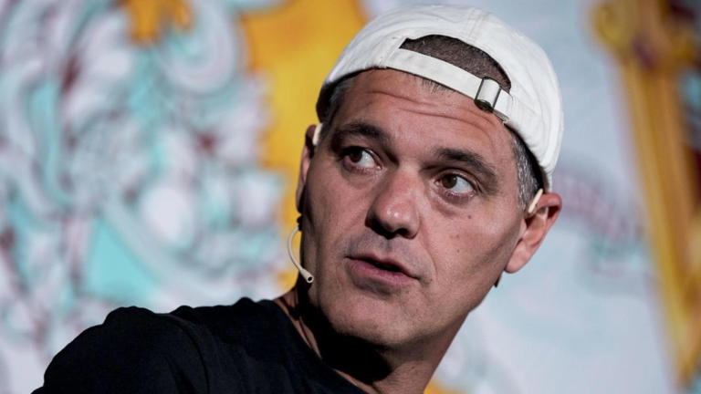 Frank Cuesta ha confesado en un vídeo que no sufrió cáncer, nunca ha rescatado animales y no es veterinario. Frank Cuesta ha confesado en un vídeo que no sufrió cáncer, nunca ha rescatado animales y no es veterinario.