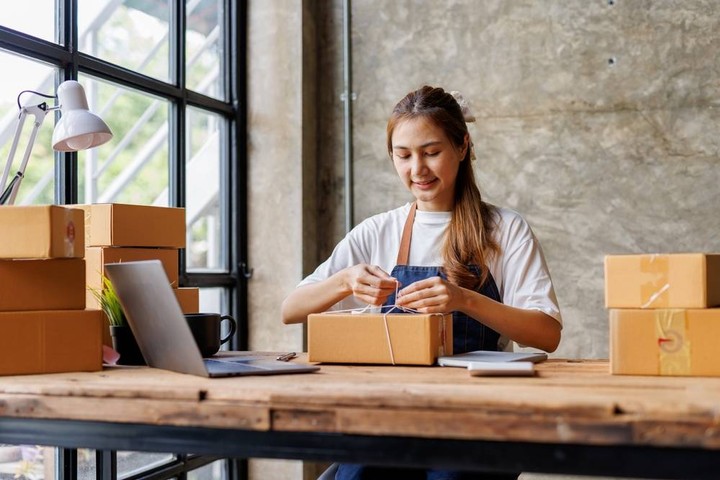 Bisnis Sampingan Ideal bagi Wanita Karir untuk Meningkatkan Pendapatan
