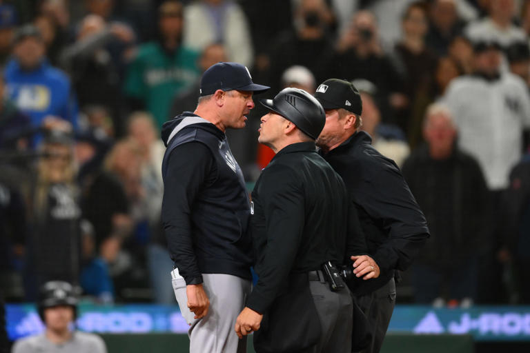 Aaron Boone tossed out in the ninth, Yankees walked off in the 11th at ...