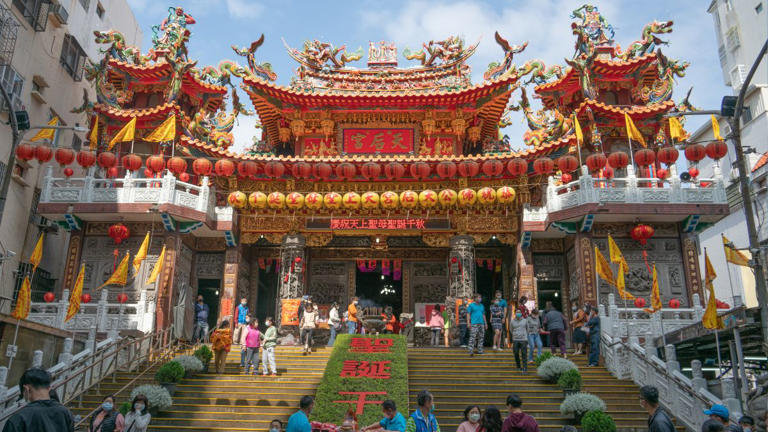 top 10 largest religions in the world (2)