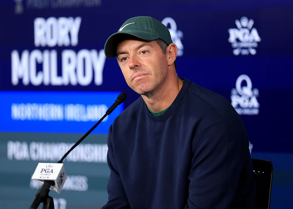 Rory McIlroy sends blunt message to Bryson DeChambeau as Masters drama(01)