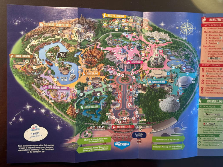 New Disneyland and Disney California Adventure Guidemaps for